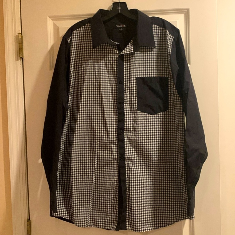 NEW -- Galaxy Men's Shirt in classy check XL size